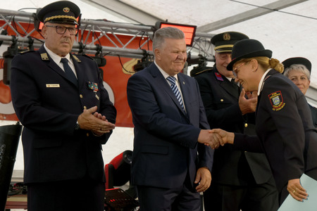 Predaja gasilskega vozila  GVGP-1 PGD Grahovo 35 Foto Ljubo Vukelič